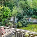 酒店 Schlossberg - Boutique Im Park- Nahe Der Therme 巴登韦勒