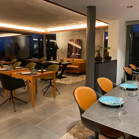 Schlossberg - Boutique Im Park- Nahe Der Therme 酒店 4*