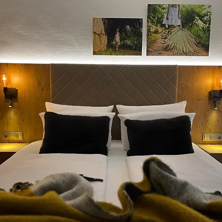 酒店 Schlossberg - Boutique Im Park- Nahe Der Therme 4*