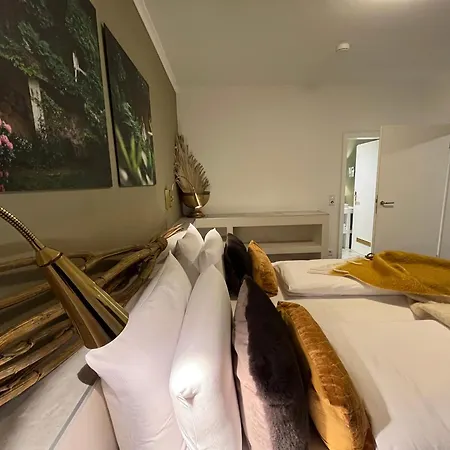 Schlossberg - Boutique Im Park- Nahe Der Therme 酒店 3*