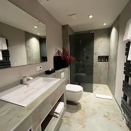 Schlossberg - Boutique Im Park- Nahe Der Therme 3*