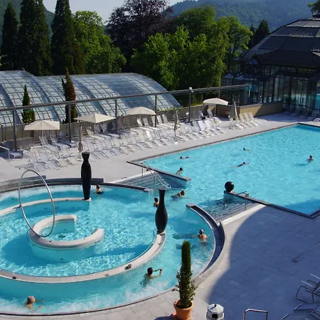酒店 Schlossberg - Boutique Im Park- Nahe Der Therme 4*
